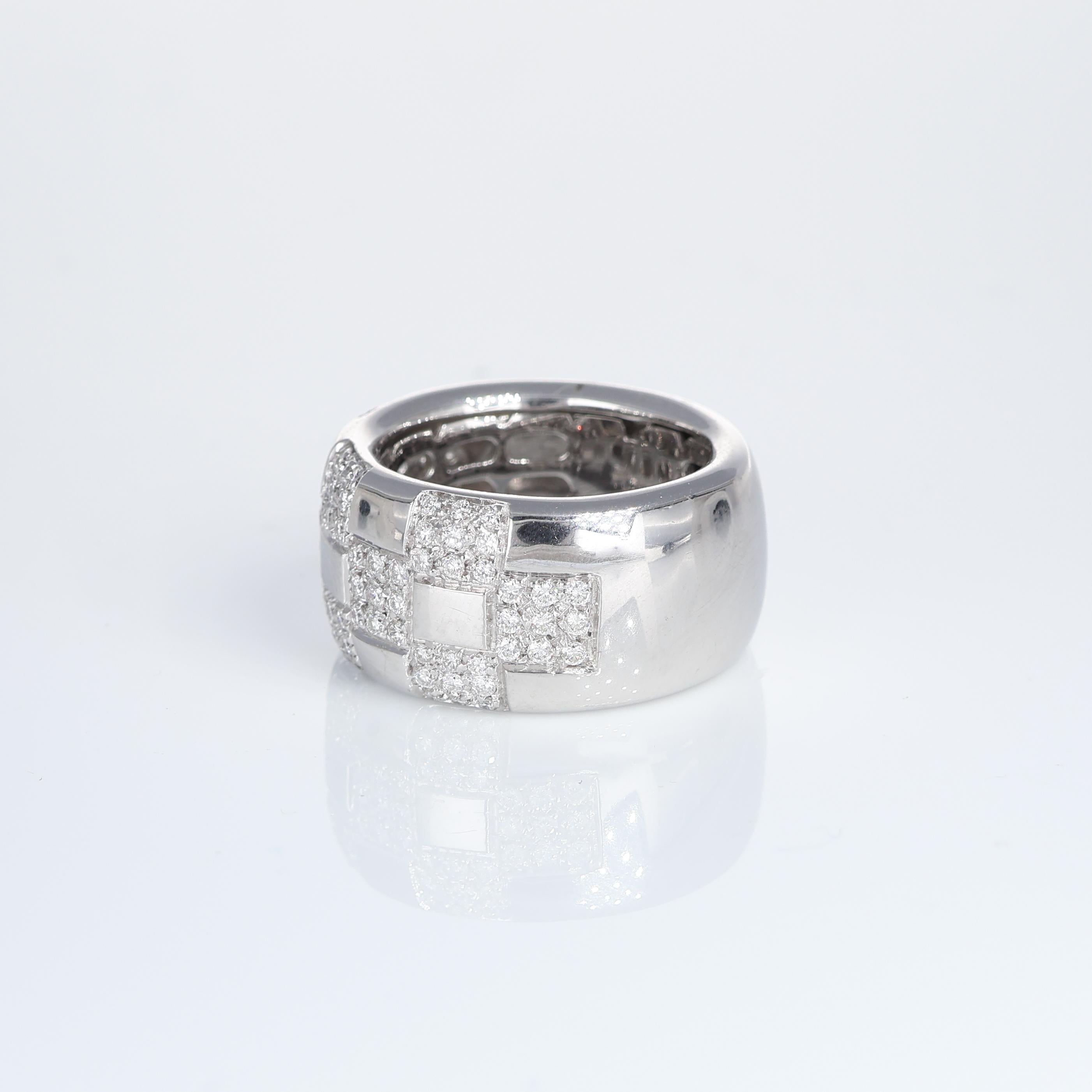Brilliant Cut 18k White Gold Checkerboard Ring with Pavé Diamonds 0.72 carats For Sale