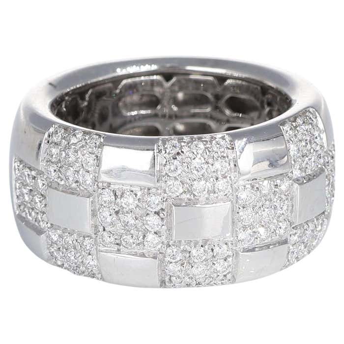 18k White Gold Checkerboard Ring with Pavé Diamonds 0.72 carats at 1stDibs