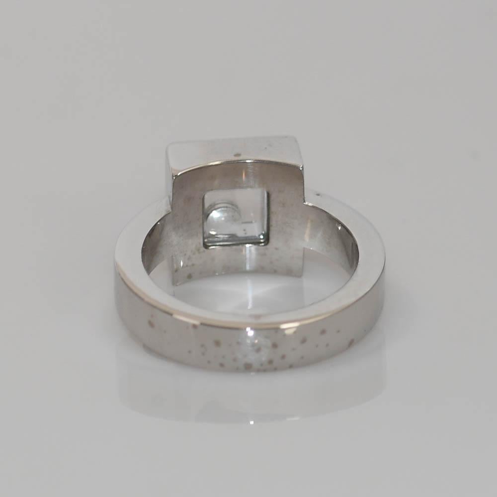 18K White Gold Chopard Happy Diamond Ring, w Box In Excellent Condition For Sale In Laguna Beach, CA