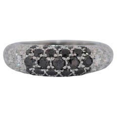 18K White gold Chopard Ring with colorless and black diamonds