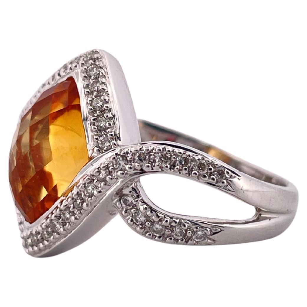 Contemporain Bague en or blanc 18k avec citrine et diamant en vente