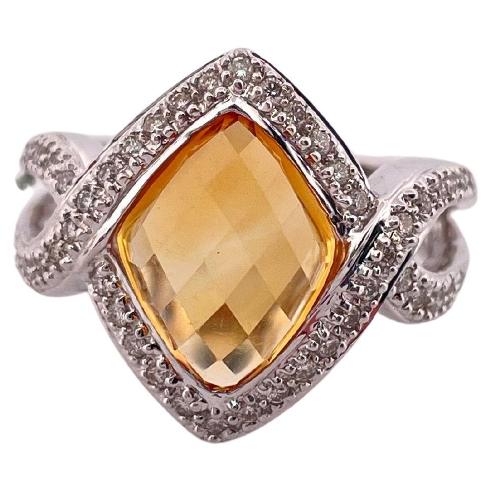 Bague en or blanc 18k avec citrine et diamant