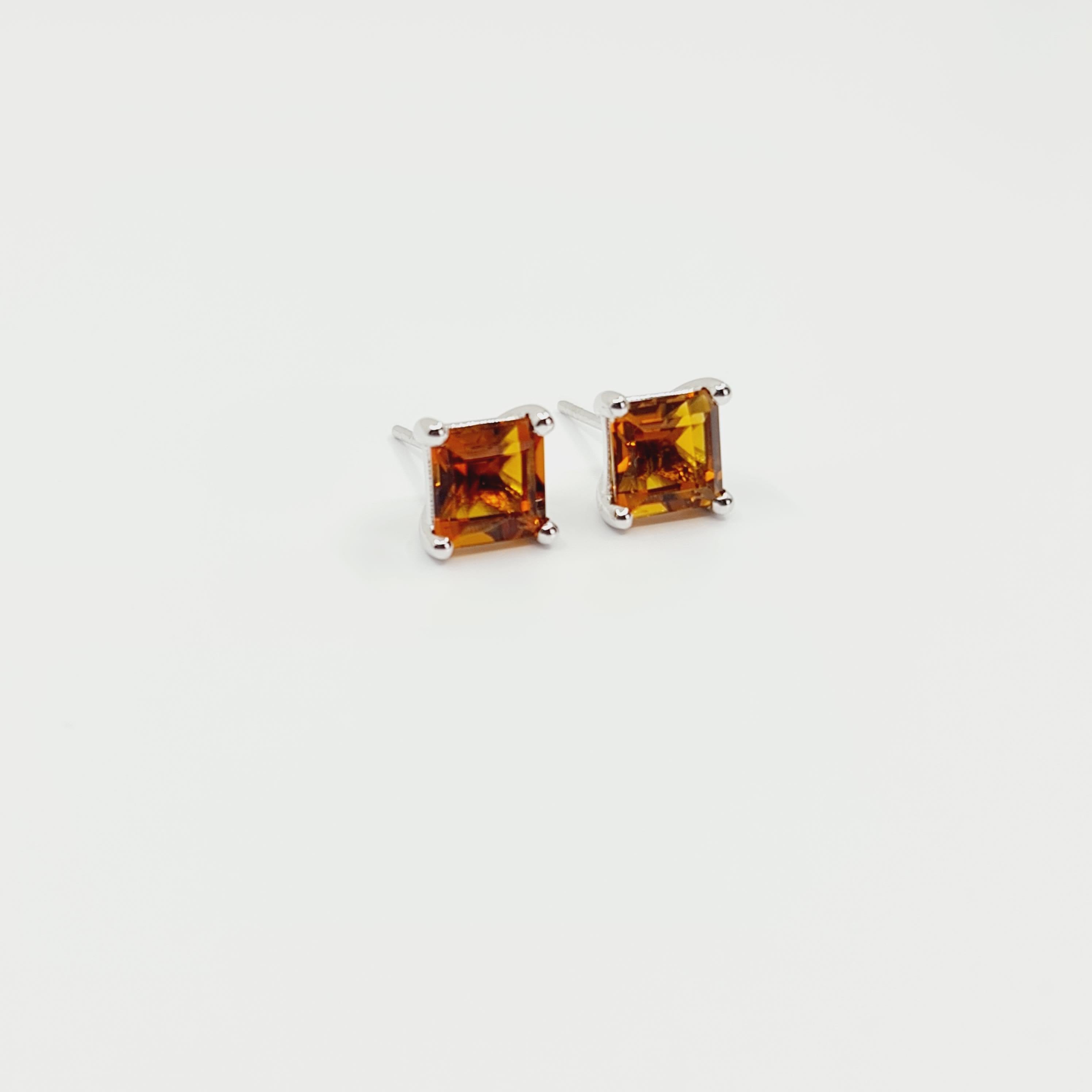 18K White Gold Citrine Studs 3.60 Carat In New Condition For Sale In Darmstadt, DE