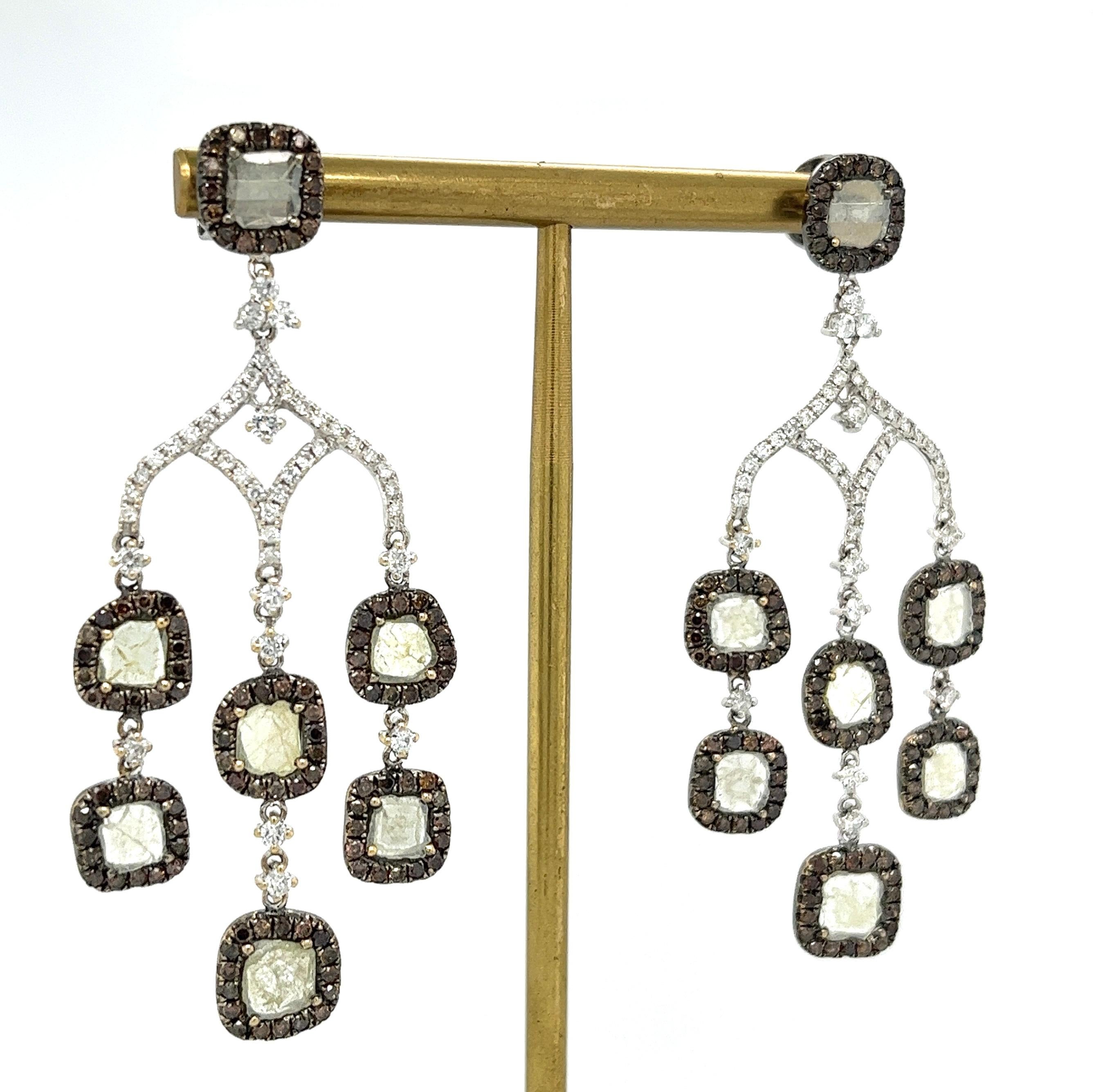 Modern 18K White Gold Classic Diamond Drop Earrings For Sale