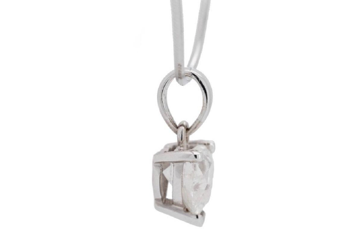 Collier solitaire en or blanc 18K avec cœur classique et diamants naturels de 1,11 ct Pour femmes en vente