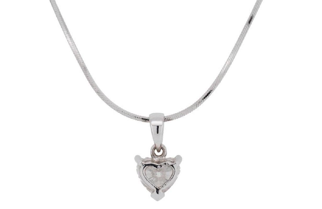 18K White Gold Classic Heart Solitaire Necklace with 1.11 Ct Natural Diamonds For Sale 1