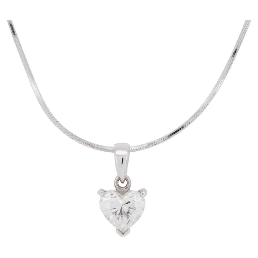 18K White Gold Classic Heart Solitaire Necklace with 1.11 Ct Natural Diamonds For Sale