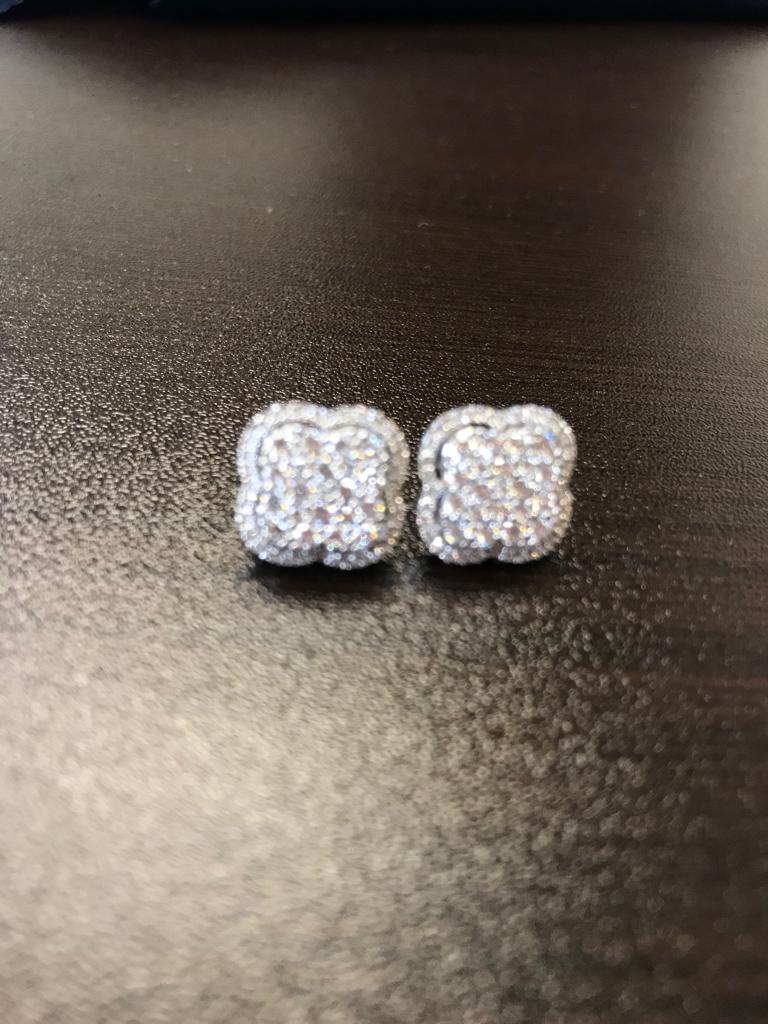 Modern 18 Karat White Gold Clover Diamond Earrings For Sale