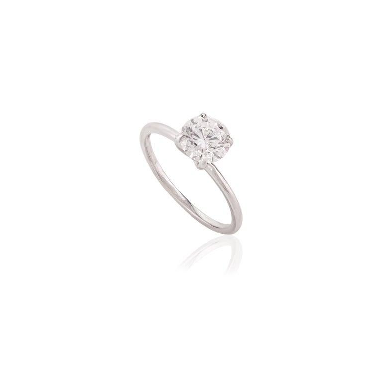 For Sale:  18k White Gold Cluster Moissanite Solitaire Ring for Wedding Anniversary Gift 6