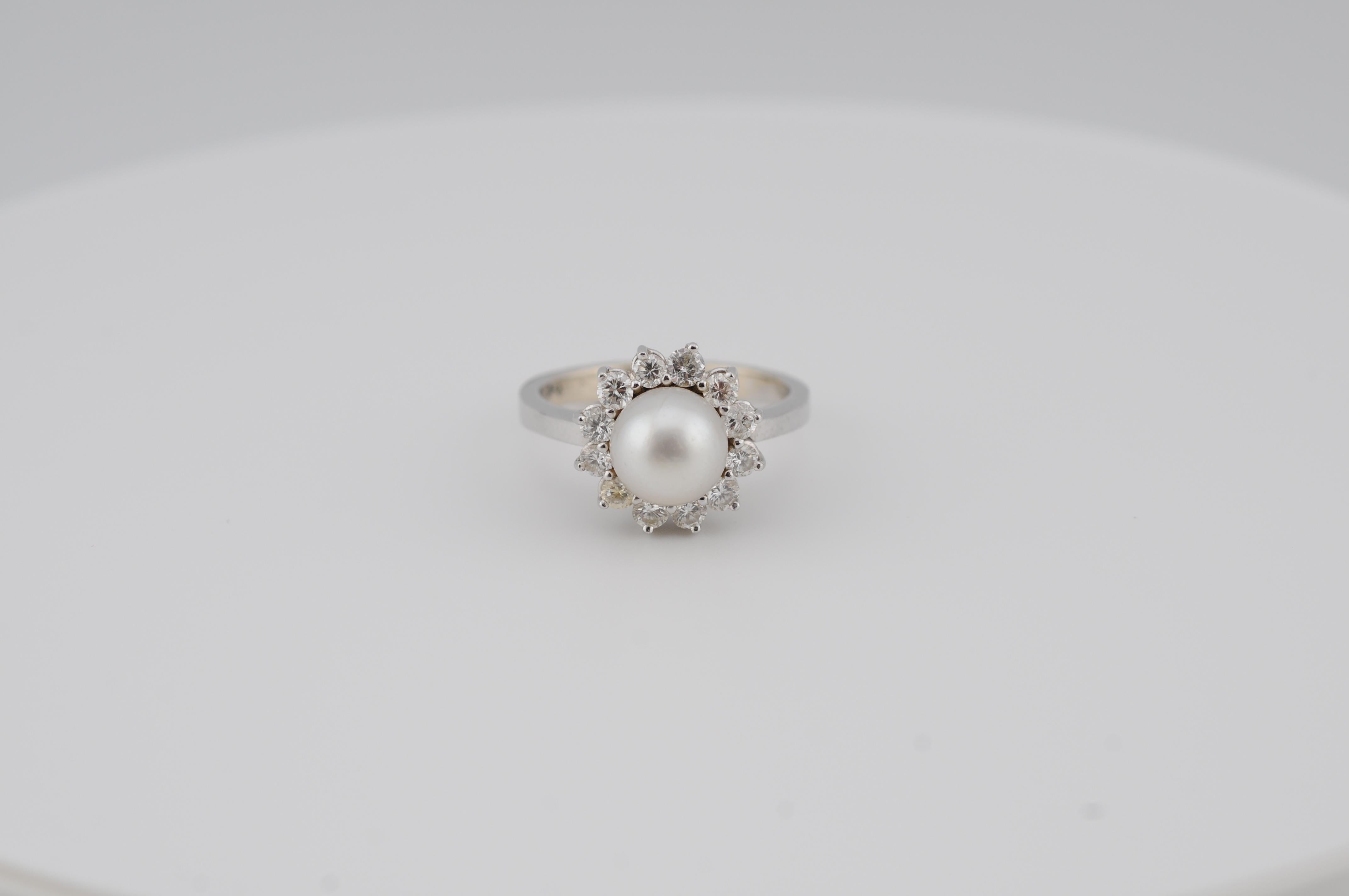 Women's or Men's 18k White Gold Cluster Ring with Cultured Pearl and Diamonds For Sale
