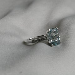18k White Gold Cocktail Ring w/ 2.7 carat Aquamarine & Diamonds