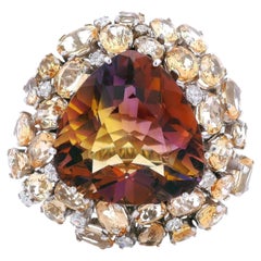 Anillo de cóctel de oro blanco de 18 quilates con 50,30 CTW de ametrina, topacio imperial y diamantes