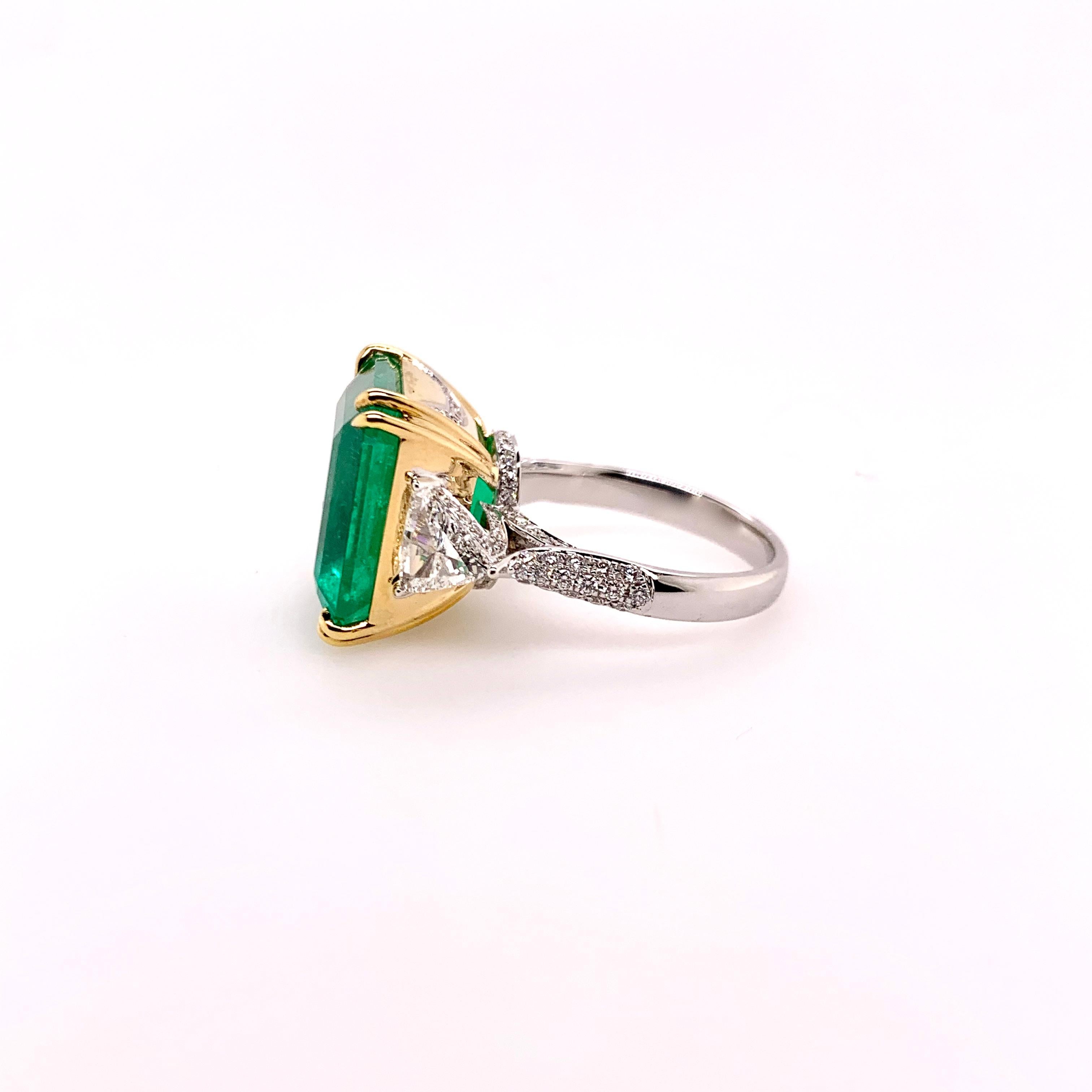 Contemporary 18k White Gold Colombian Certified Emerald Ring with Custom Diamond Jacket