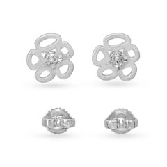 18k White Gold Contemporary Floral Diamond Stud Earrings