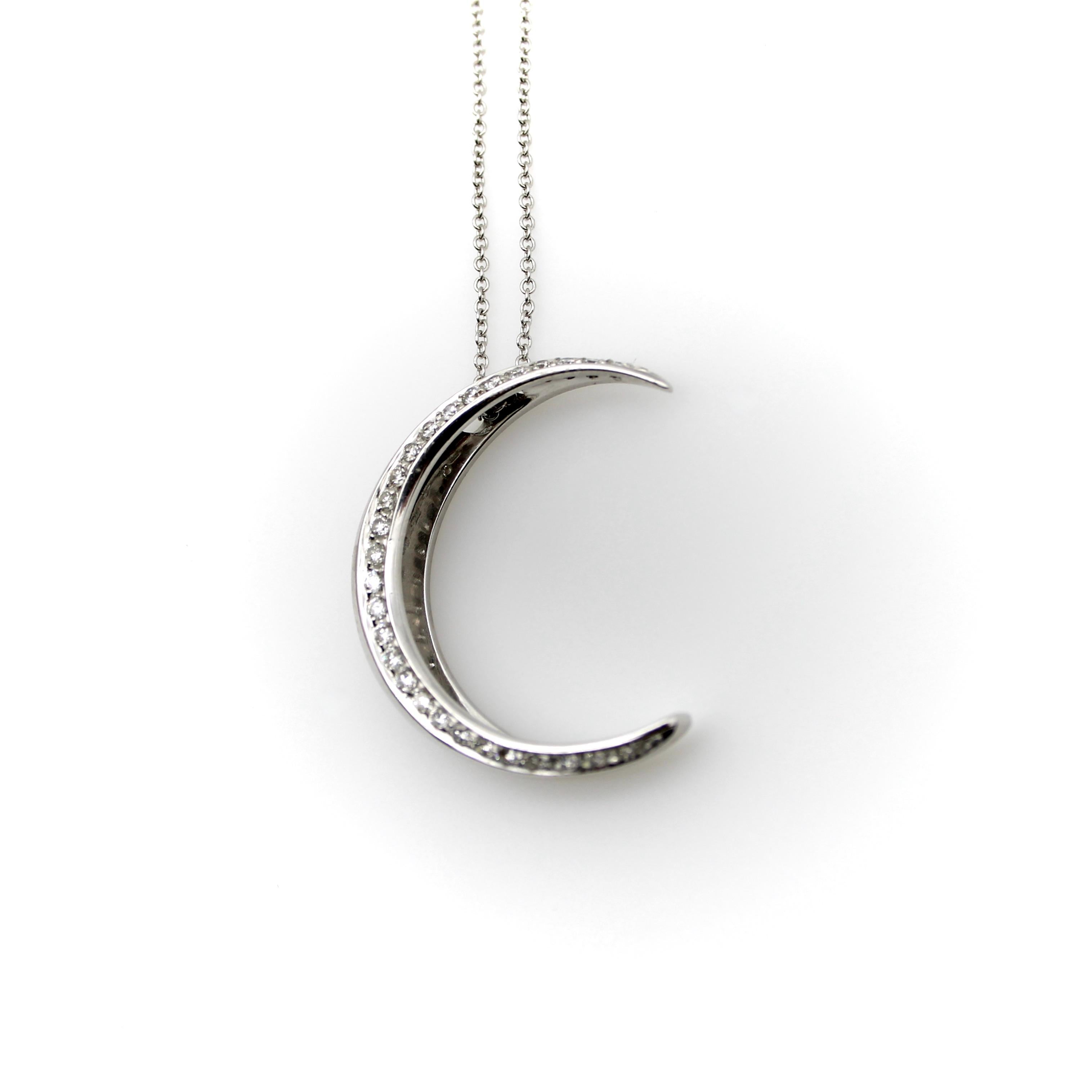 Single Cut 18k White Gold Crescent Moon Necklace For Sale
