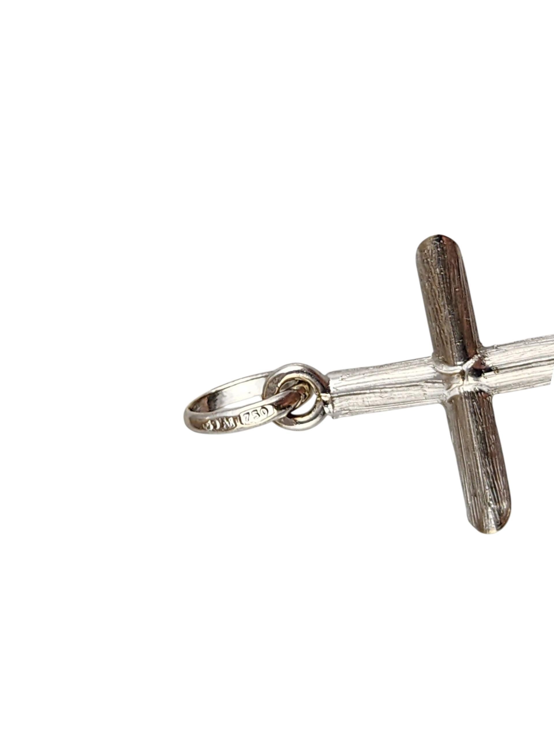 18K White Gold Cross Pendant #22508 For Sale 1