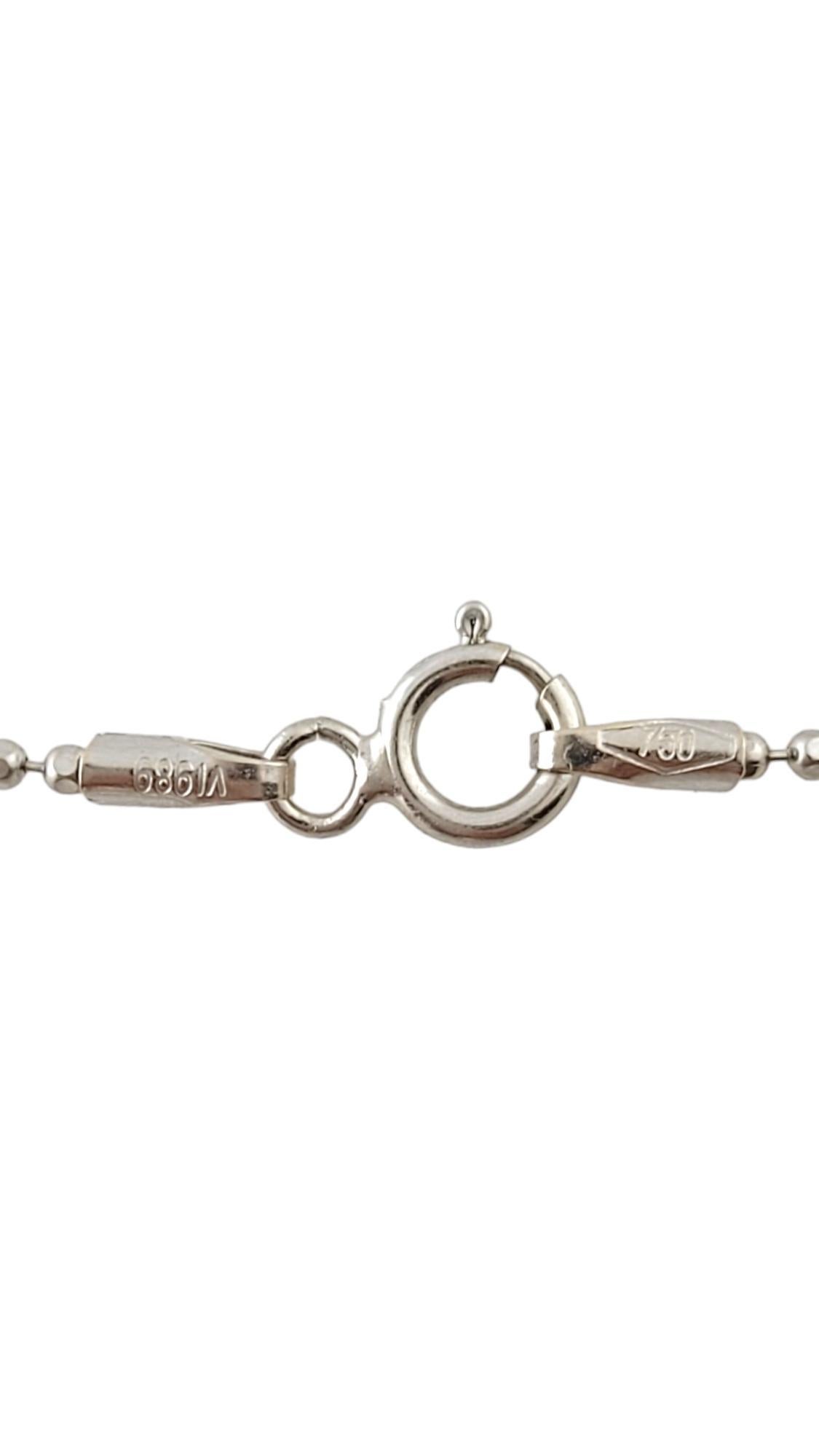 Collier pendentif croix en or blanc 18 carats n°16445 Pour femmes en vente