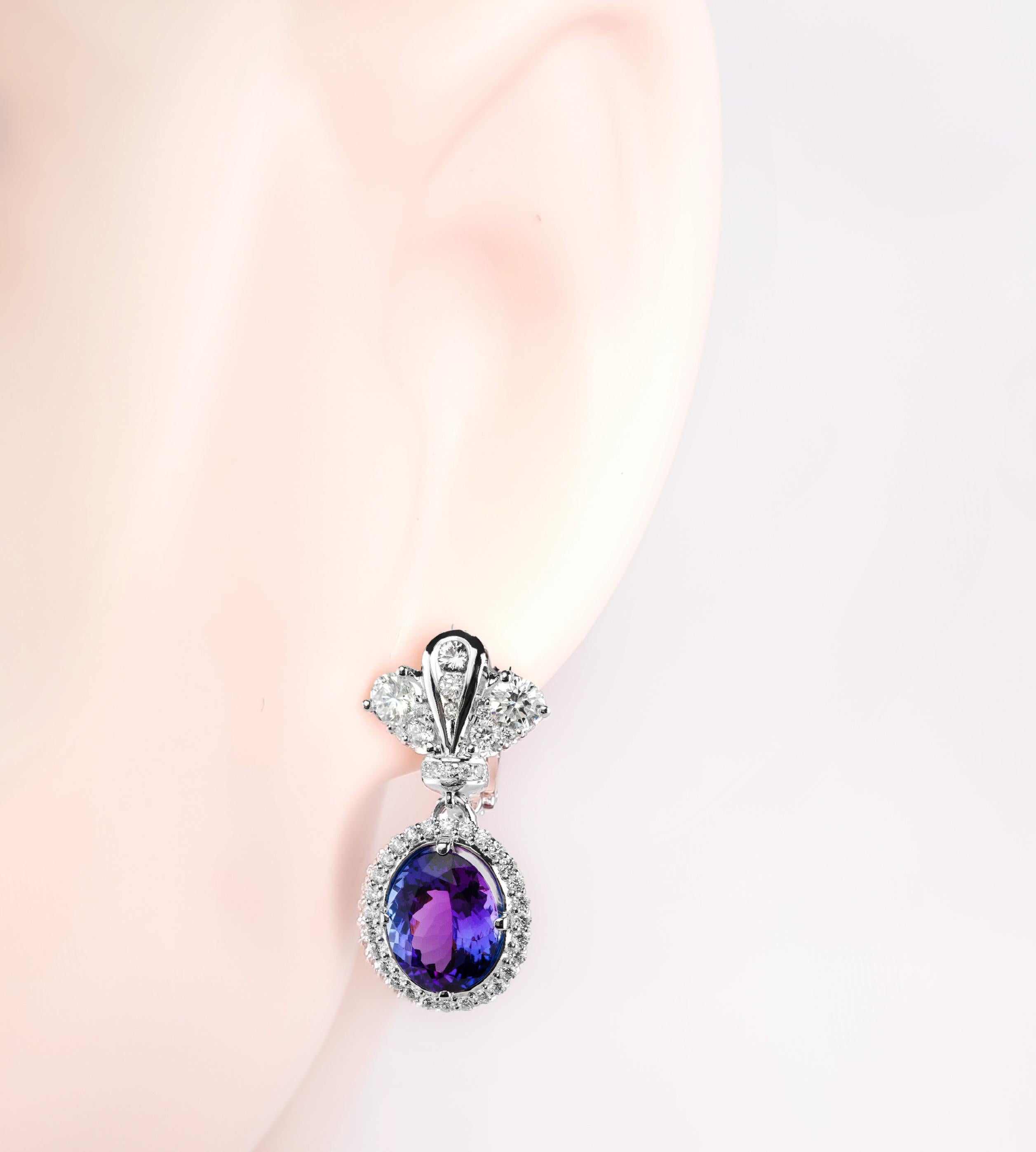 18k White Gold Crown Design Diamond Tanzanite Earrings In Excellent Condition For Sale In Hong Kong, HK