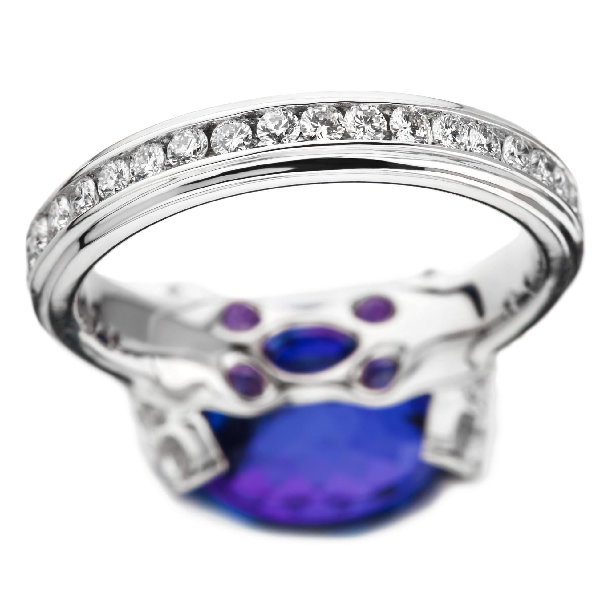18K White Gold Crown Design Diamond Tanzanite Ring (Zeitgenössisch) im Angebot