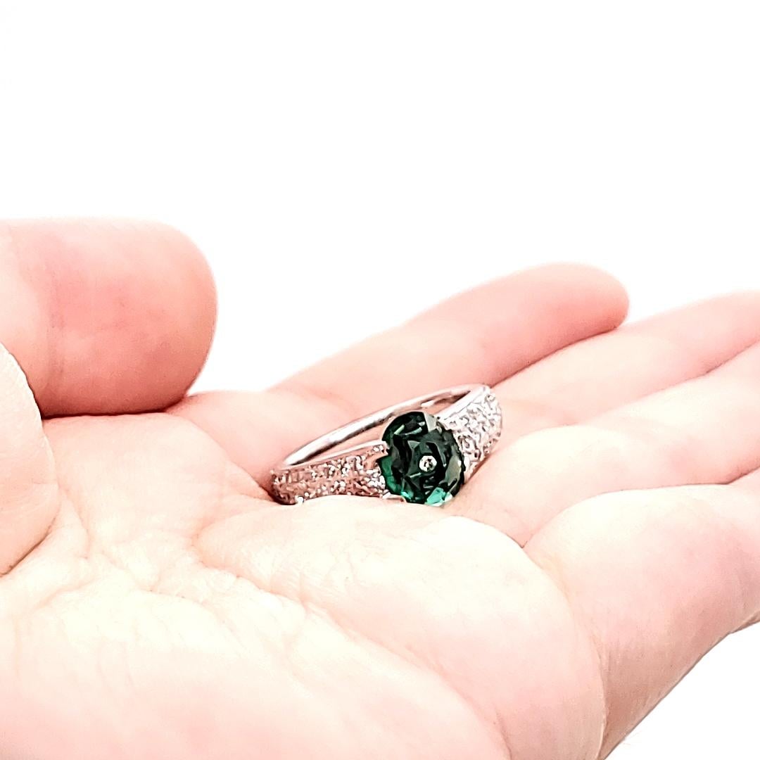 18k White Gold Cts 1.45 Oval Emerald and Diamond Engagement Ring For Sale 4