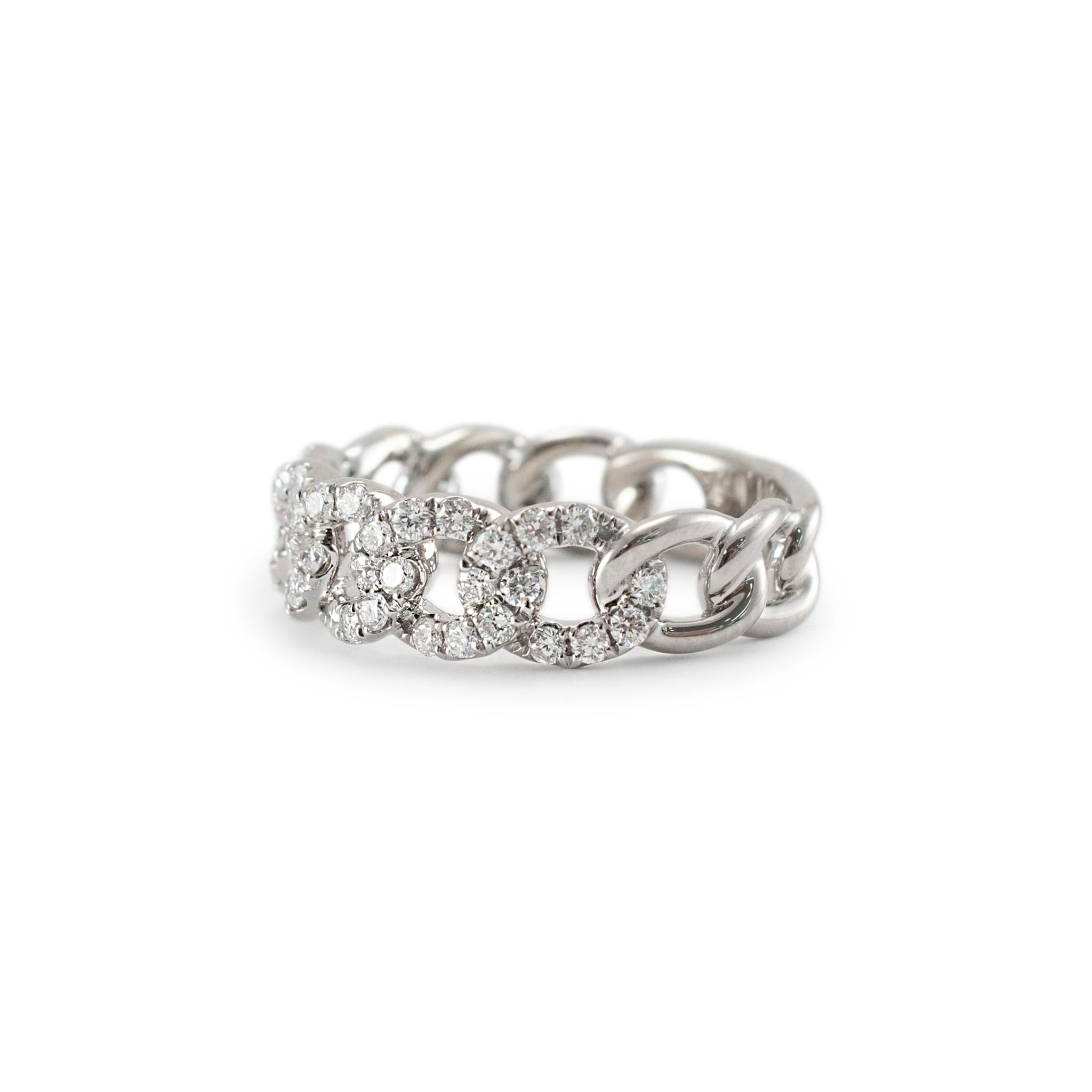 Round Cut 18K White Gold Cuban Link Diamond Band Ring For Sale