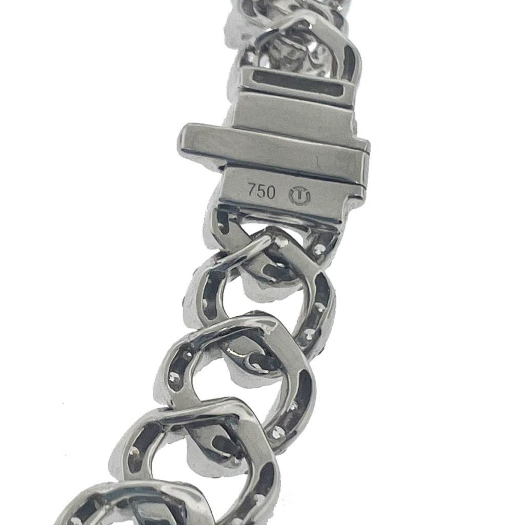 Style -  Cuban Style Pave Diamond Choker Necklace
Metal - 18k White Gold
Chain Length - 16″
8.60Cts/765 Diamonds
Weight - 35.3g