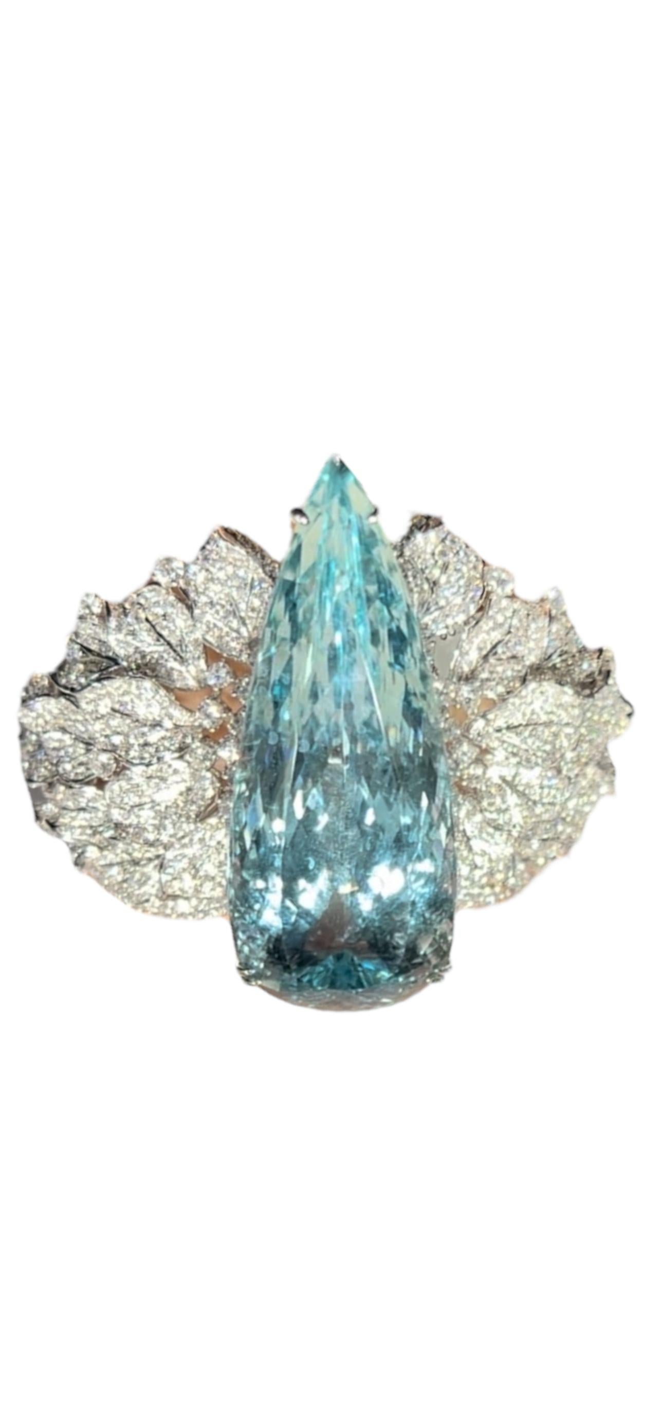 Bracciale in oro bianco 18 carati con acquamarina da 156,15 carati e diamanti da 16,50 carati - One-of-a-Kin in vendita 5