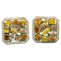 Boutons de manchette en or blanc 18 carats avec diamants de couleur fantaisie rares et halo de diamants blancs