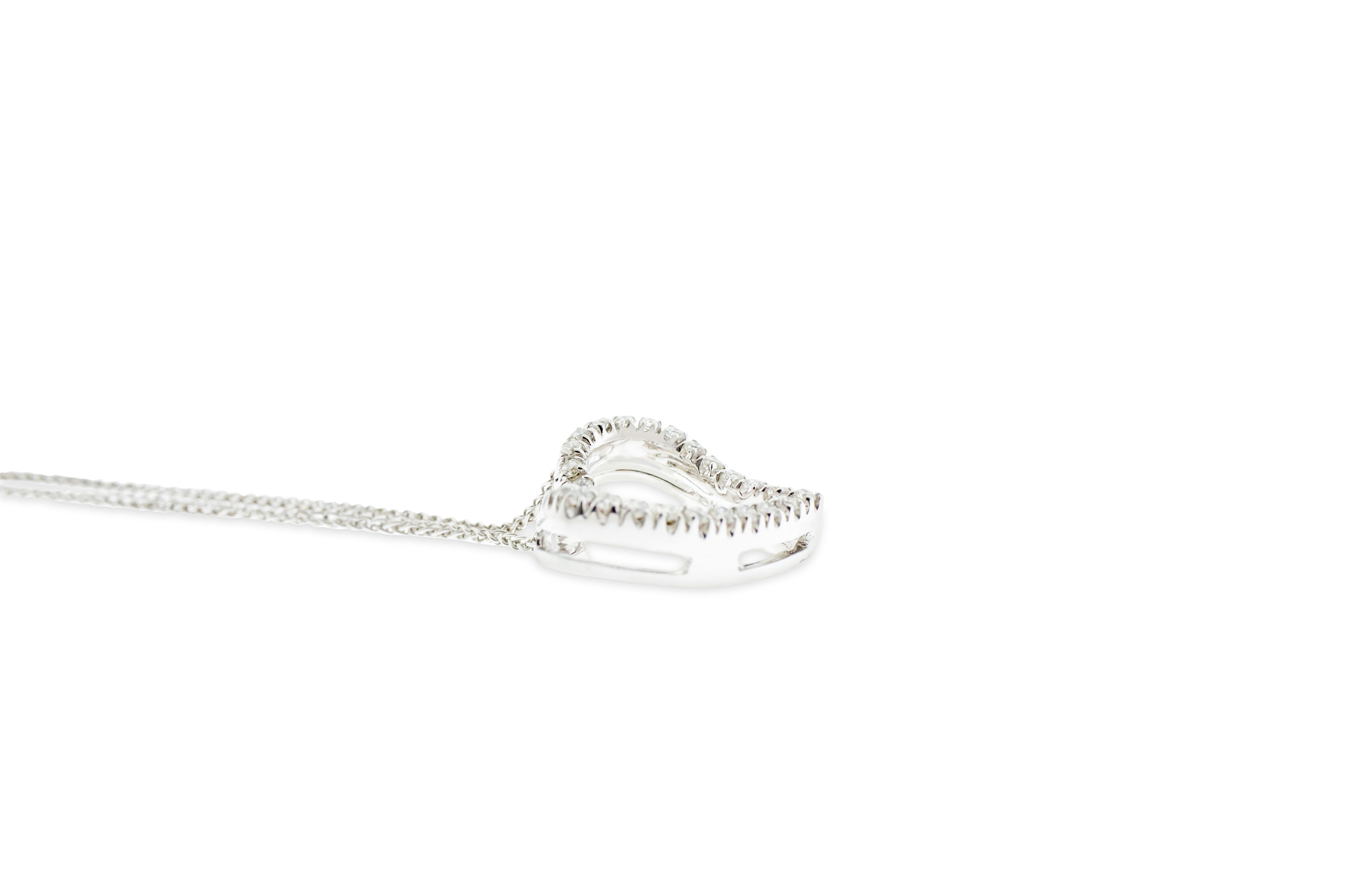 curved heart necklace