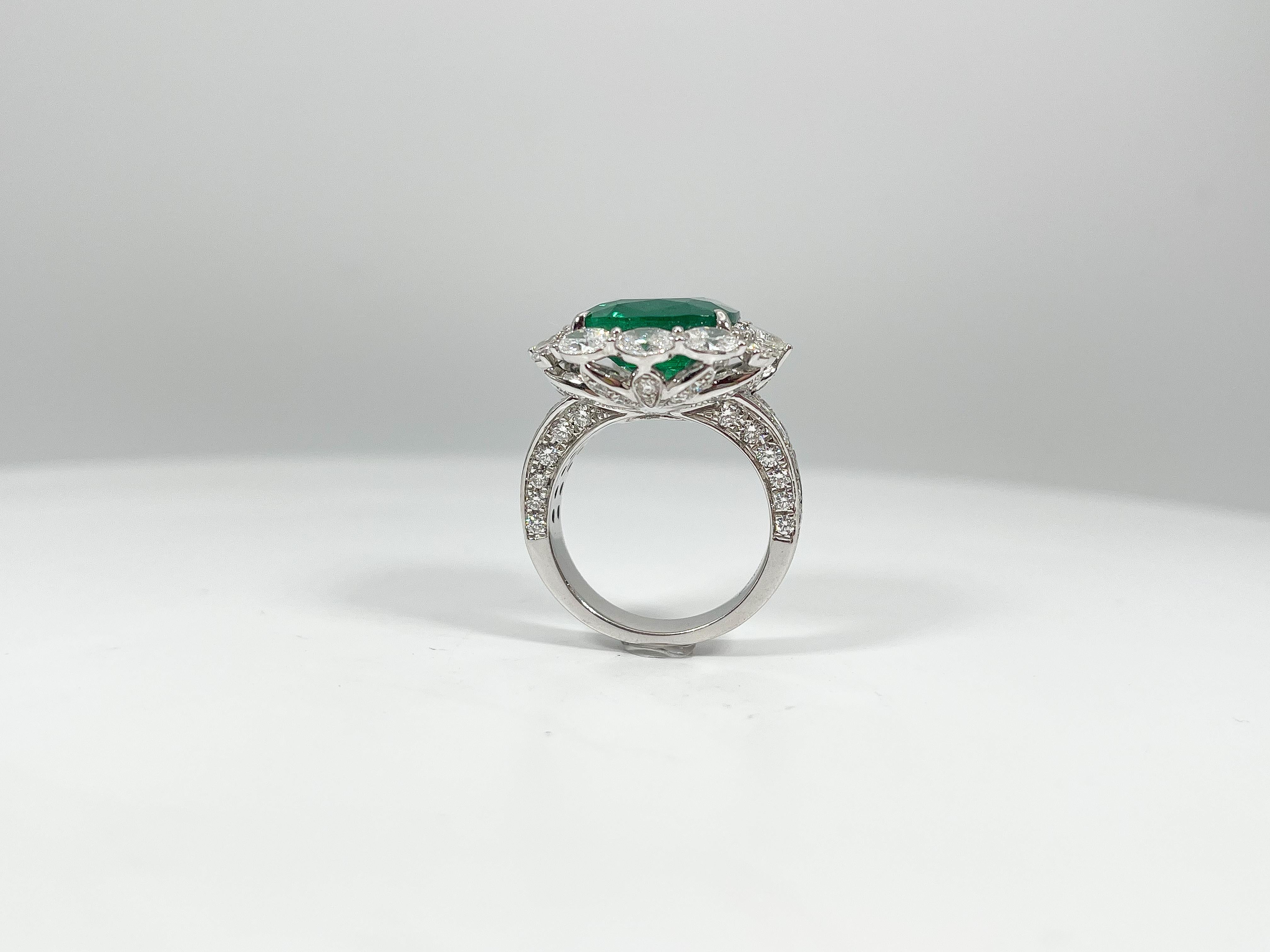 18K White Gold Cushion Brilliant Cut 9.08 CT Emerald and 5.36 CTW Diamond Ring In Good Condition For Sale In Stuart, FL