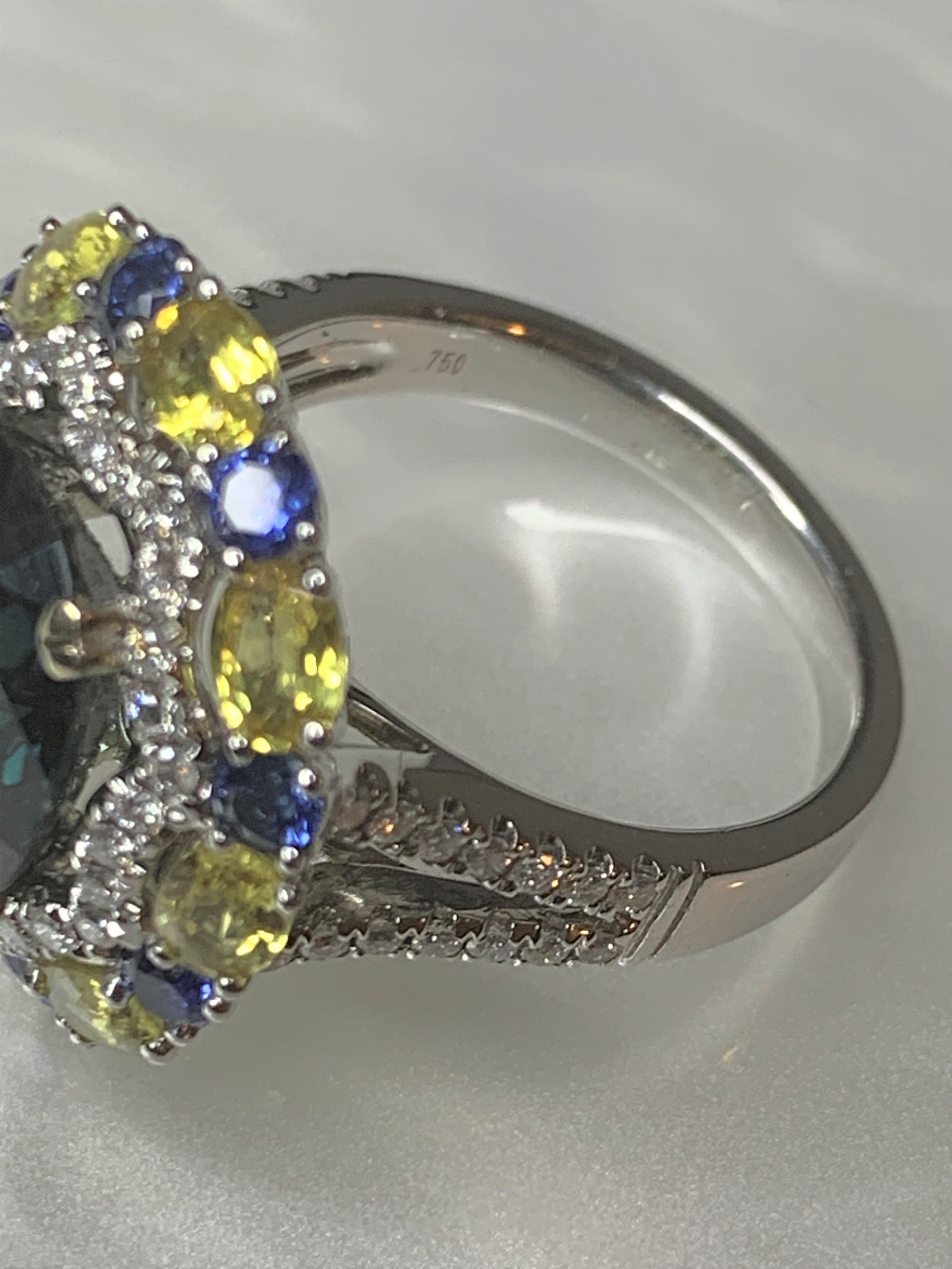 18K White Gold Cushion Cut Blue and Yellow Sapphire Diamond Ring For Sale 1