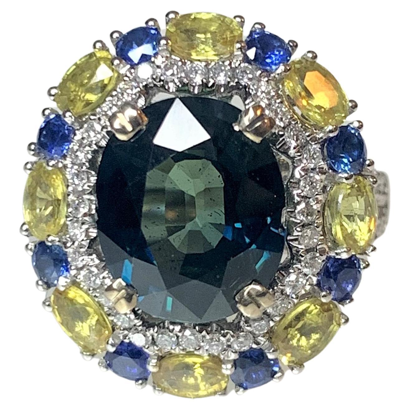 Diamantring aus 18 Karat Weißgold mit blauem und gelbem Saphir im Kissenschliff
