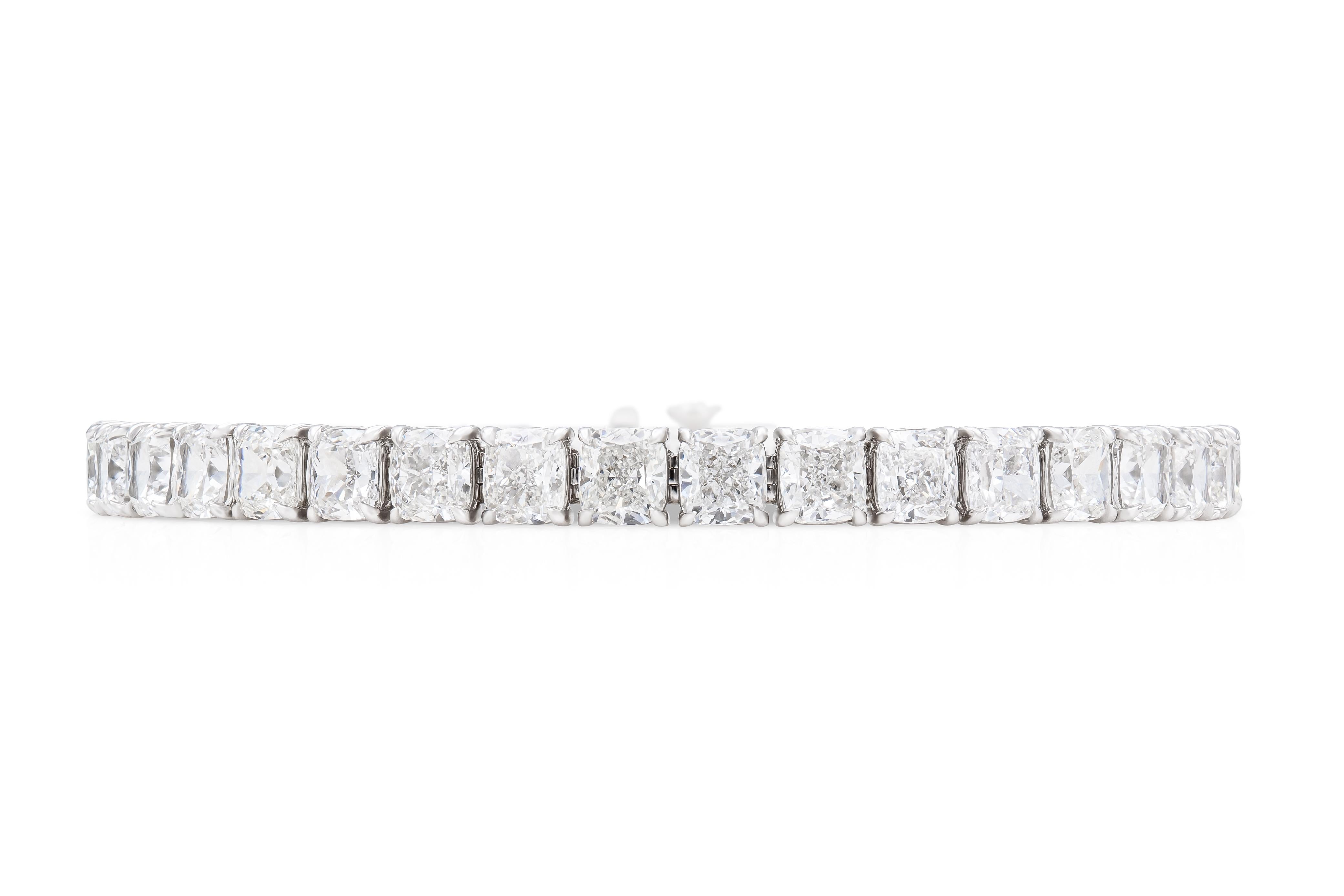 Modern 18K White Gold Cushion Cut Diamond Tennis Bracelet TW. 24.76ct For Sale