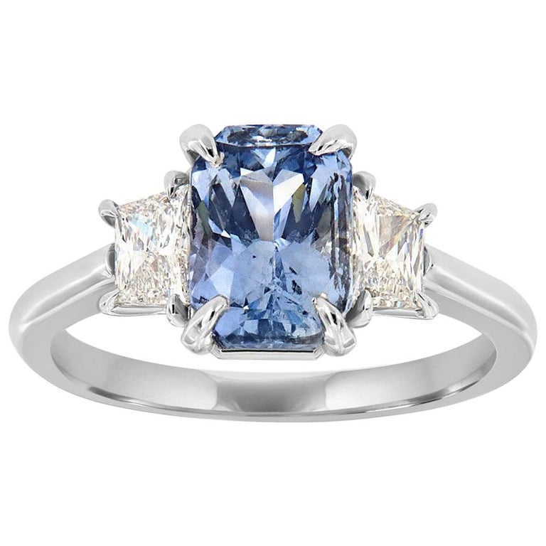 GIA Certified Carat 18KW Gold Cushion Blue Unheat Sapphire