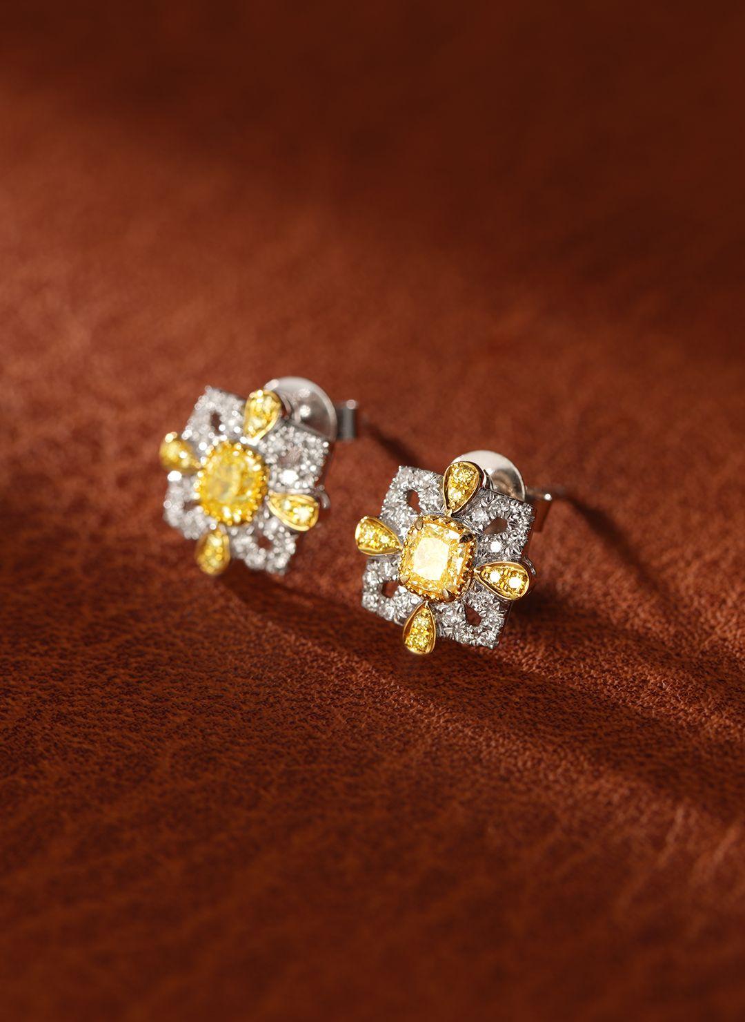 Cushion Cut 18K White Gold Cushion-Shaped Two-Tone Diamond Stud Earrings For Sale