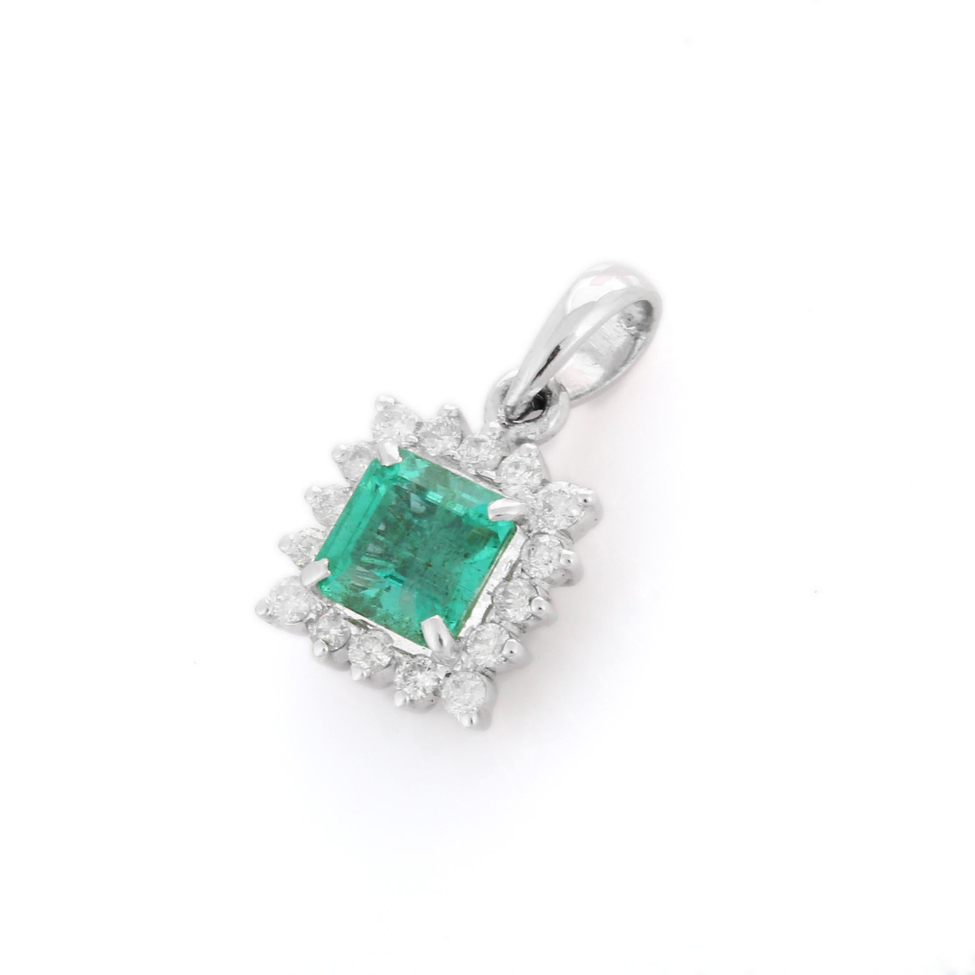 Modern 18K White Gold Dainty 1.42 Carat Emerald and Diamond Pendant For Sale