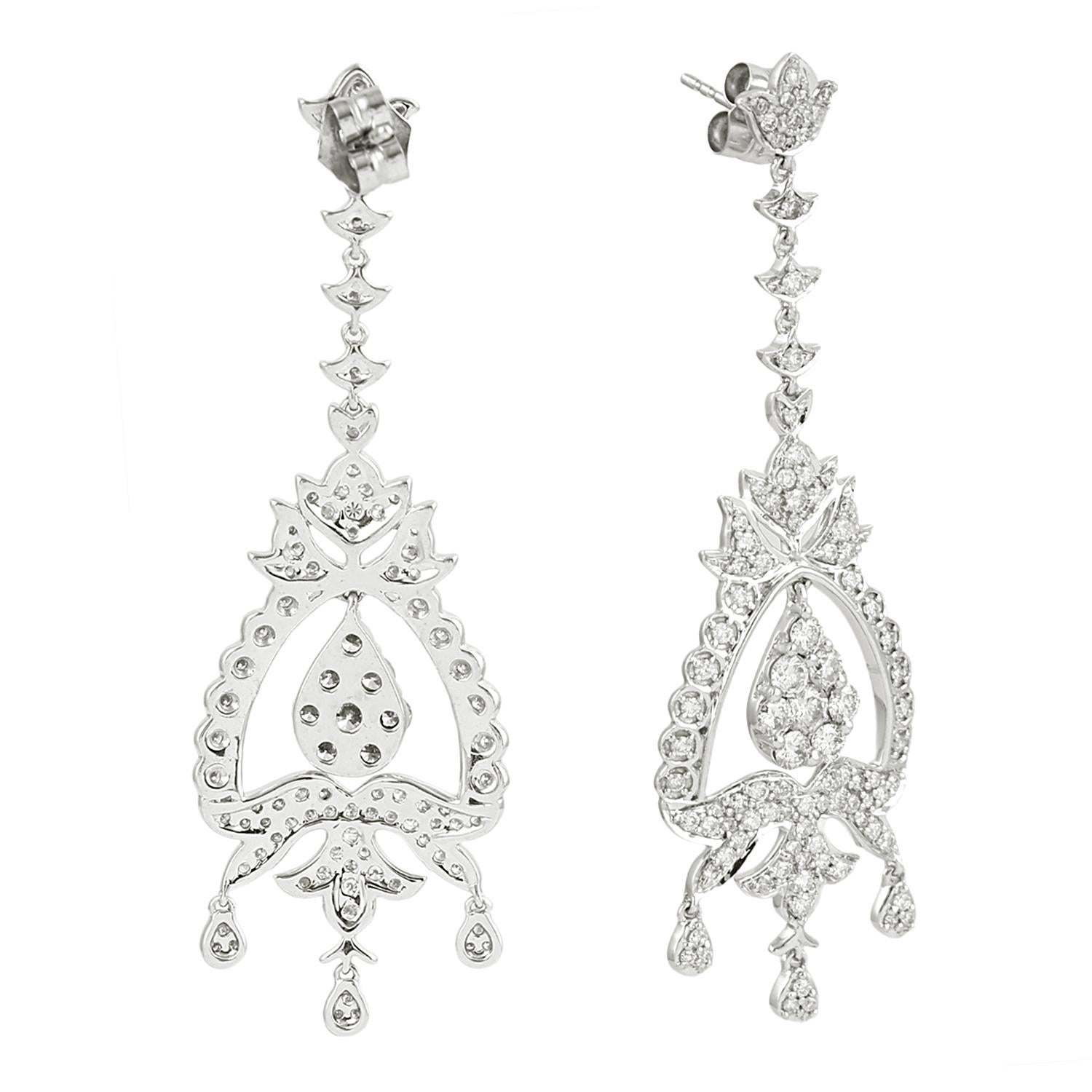 Art Deco 18K White Gold Dangling Chandelier Earrings With Diamonds For Sale