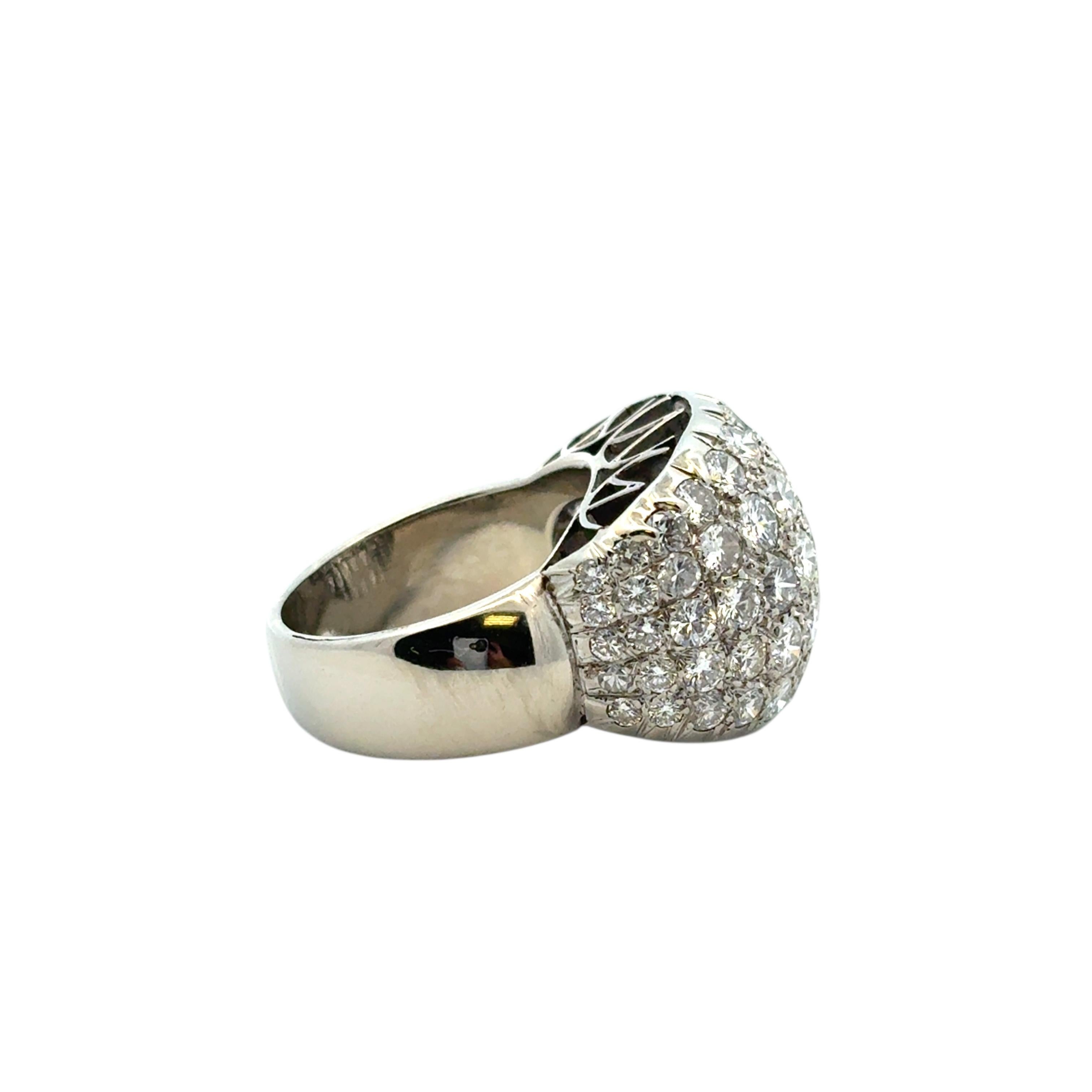 18k White Gold Danhier Square Pave Diamond Ring en vente 1