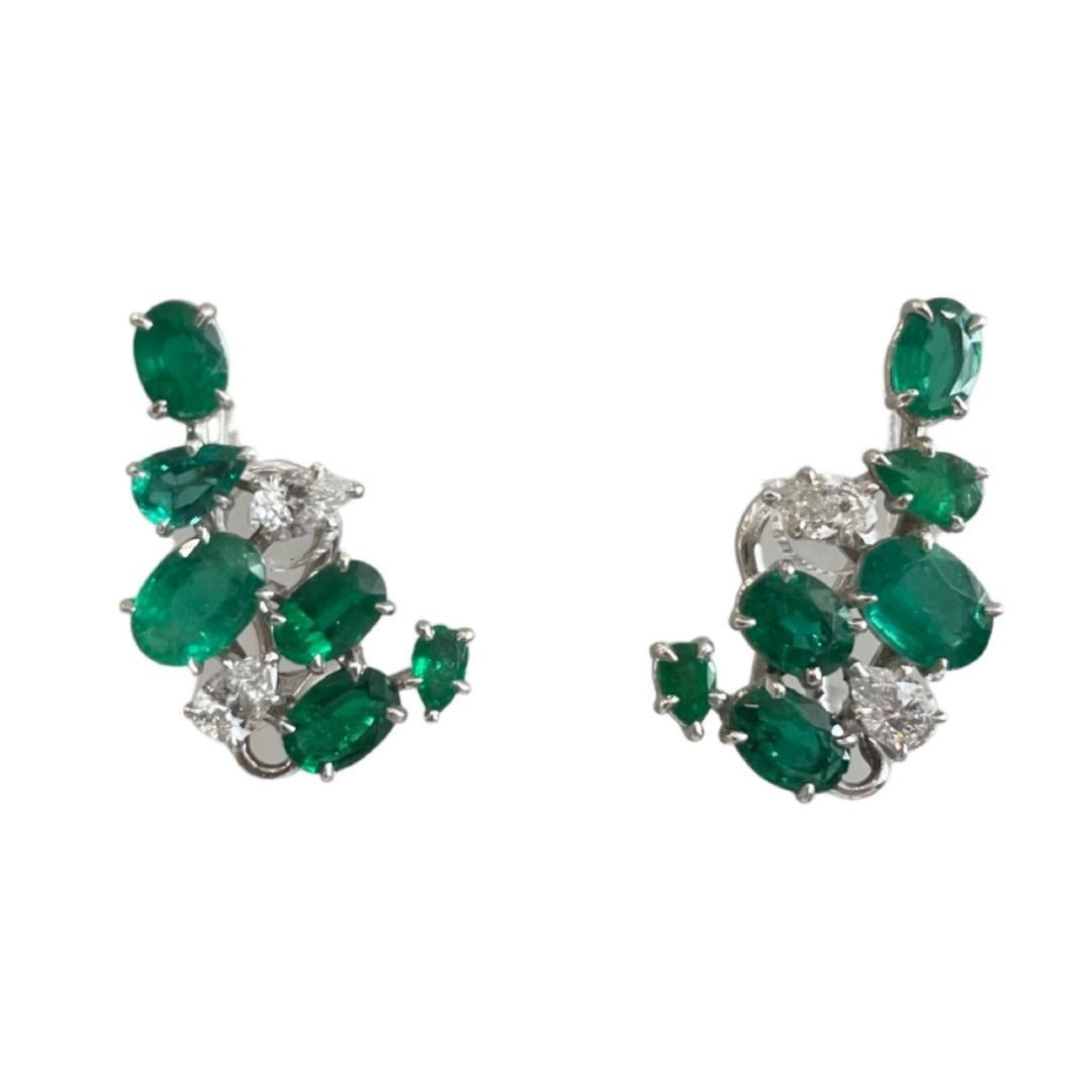 18 Karat Weißgold Abnehmbare Smaragd- und Diamant-Ohrringe mit Quasten (Zeitgenössisch) im Angebot