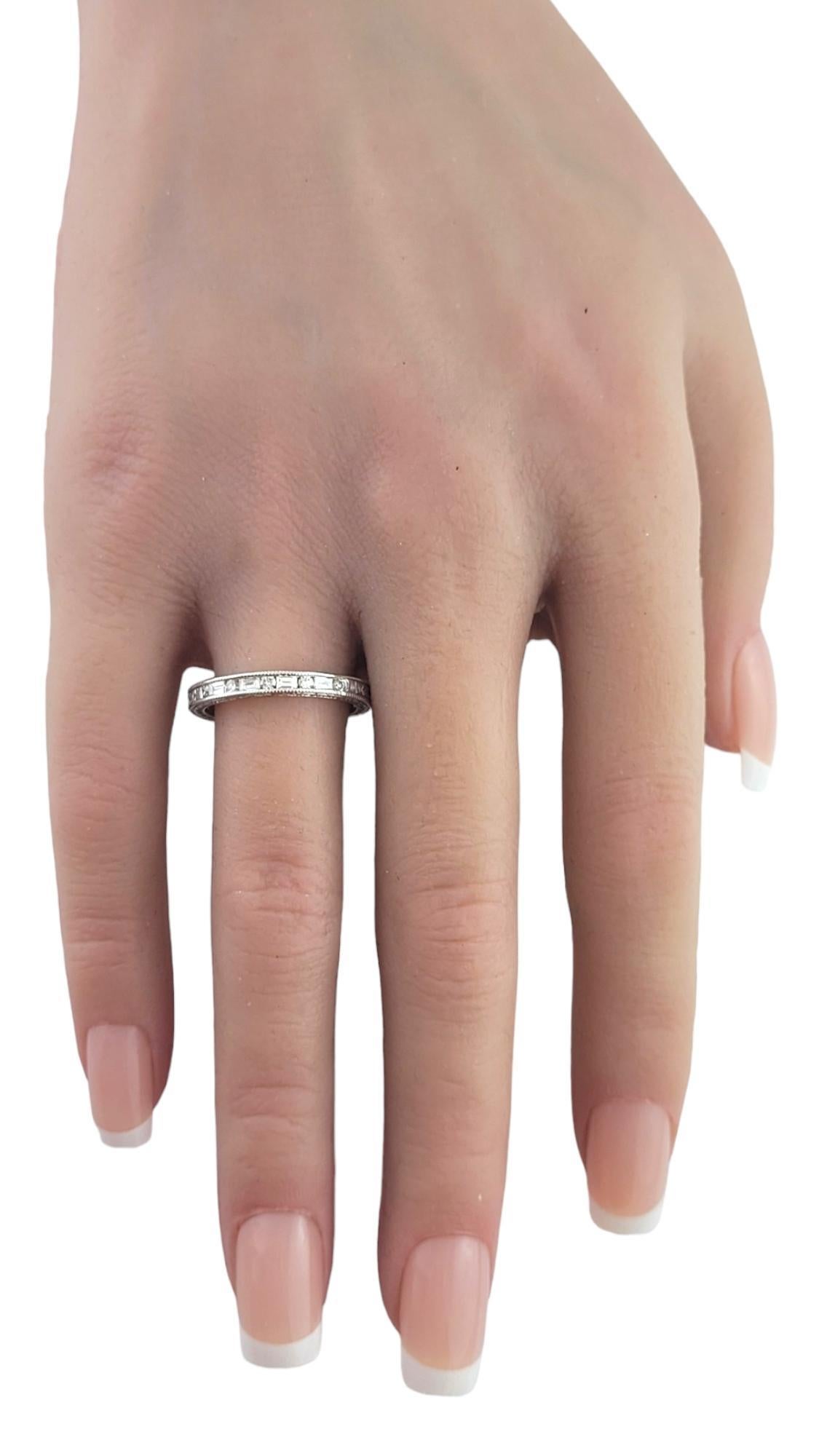 Women's 18K White Gold Dev Valencia Diamond Band Ring Size 7-7.25 #18052 For Sale