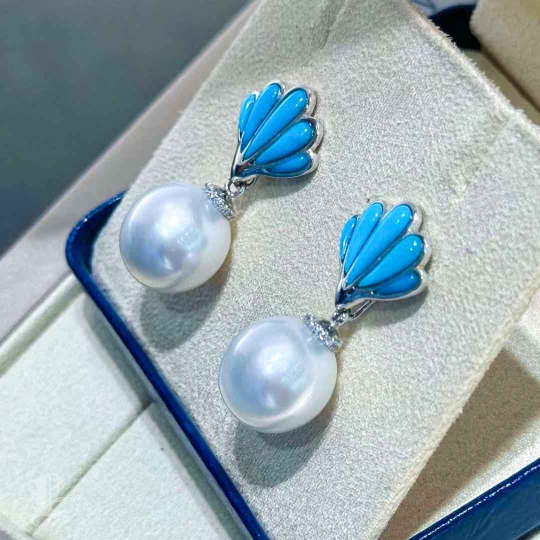 【Caelmare】Shell Bloom Turquoise & Pearl Drop Earrings For Sale 3