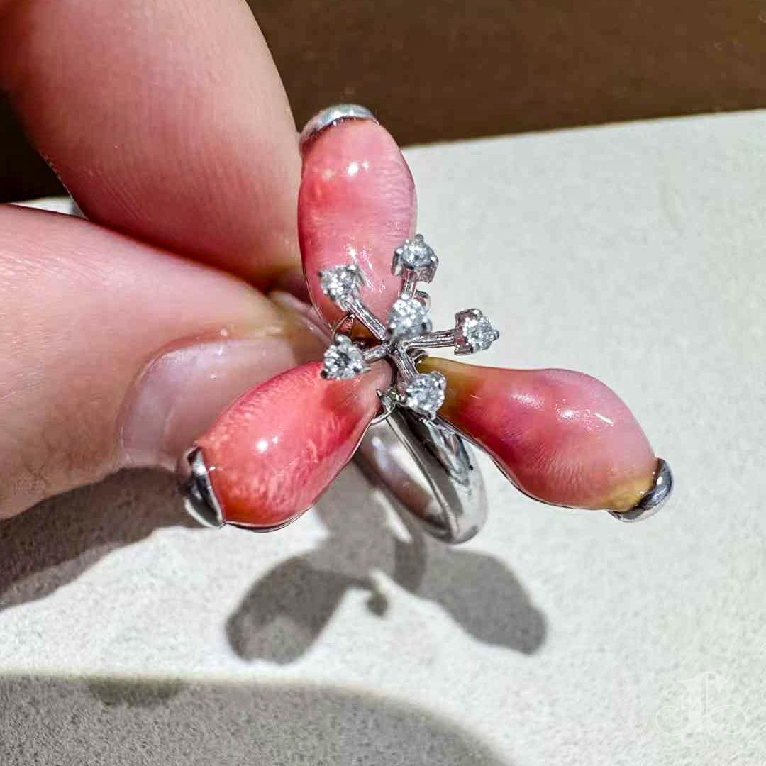 Uncut 【Conchéa】Dancing Petals Conch Pearl Ring — 6.7ct
