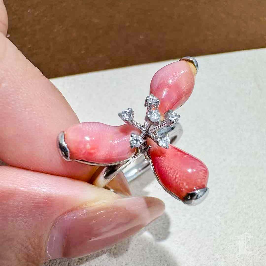 【Conchéa】Dancing Petals Conch Pearl Ring — 6.7ct 5