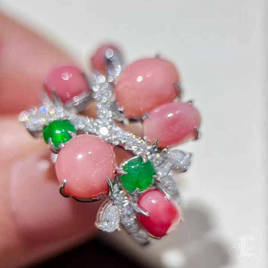 【Conchéa】 Anello conchiglia in fiore, giadeite e diamanti - 4,55 carati in vendita 4