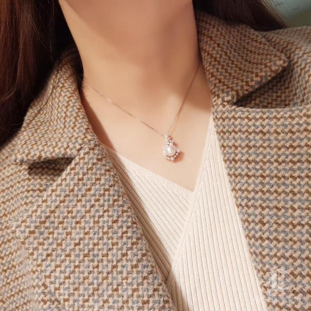 Uncut 【Crown Radiance】Radiant Cluster AAA Akoya Pearl & Diamond Pendant For Sale