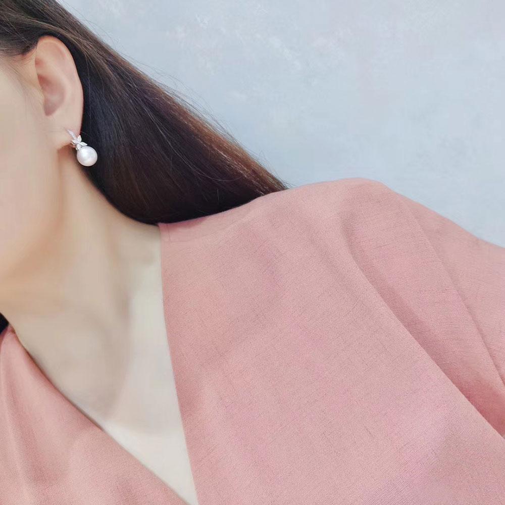 Uncut 【Crown Radiance】Petal-Set Diamond Aurora South Sea Pearl Earrings For Sale