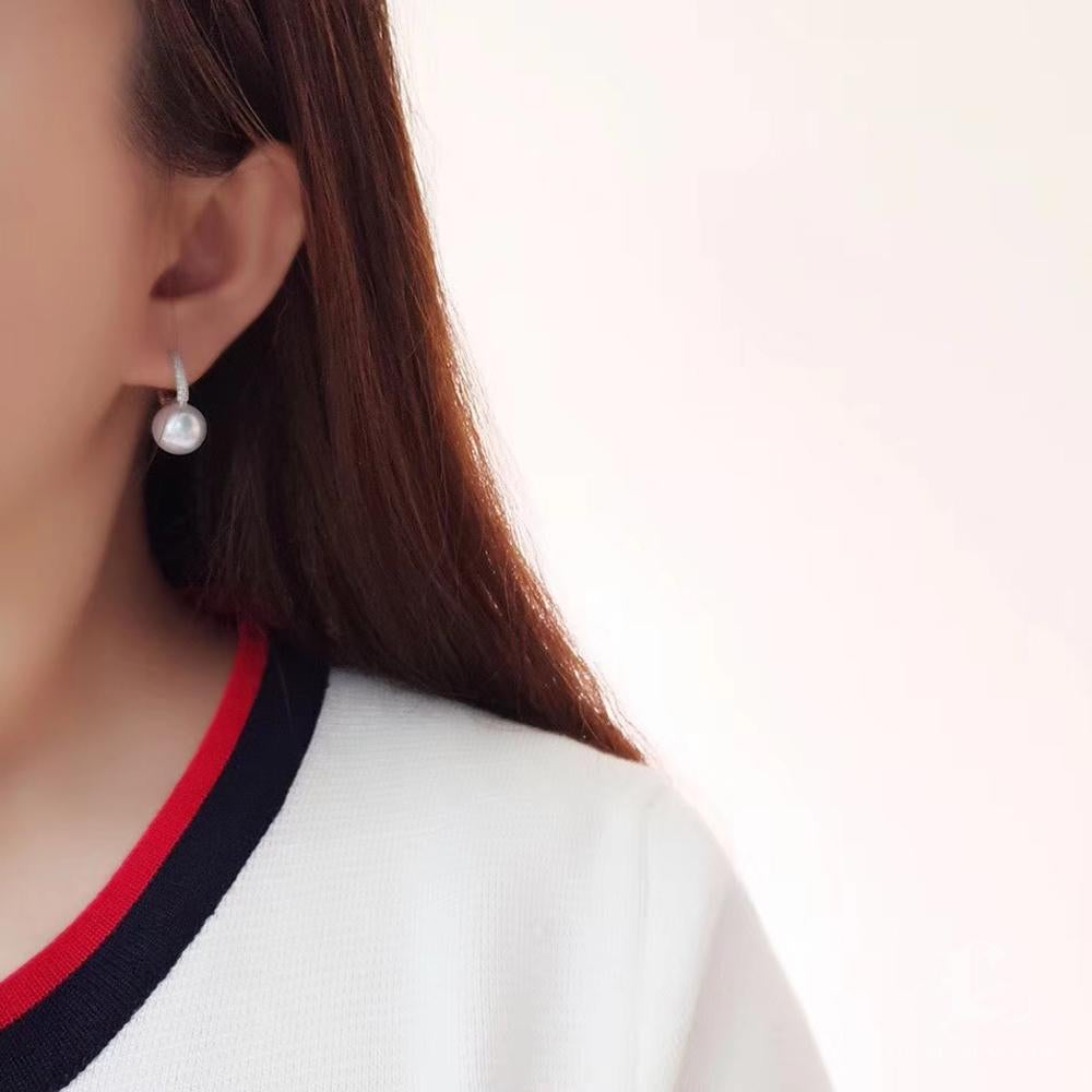Uncut 【Sculpted Geometry】Lustrous Aurora South Sea Pearl Diamond Leverback Earrings For Sale
