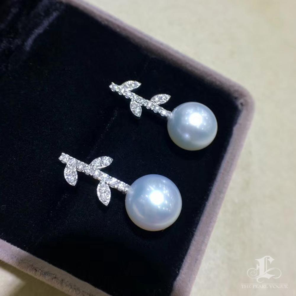 【Vine Symphony】Leafline Diamond Aurora South Sea Pearl Earrings For Sale 2