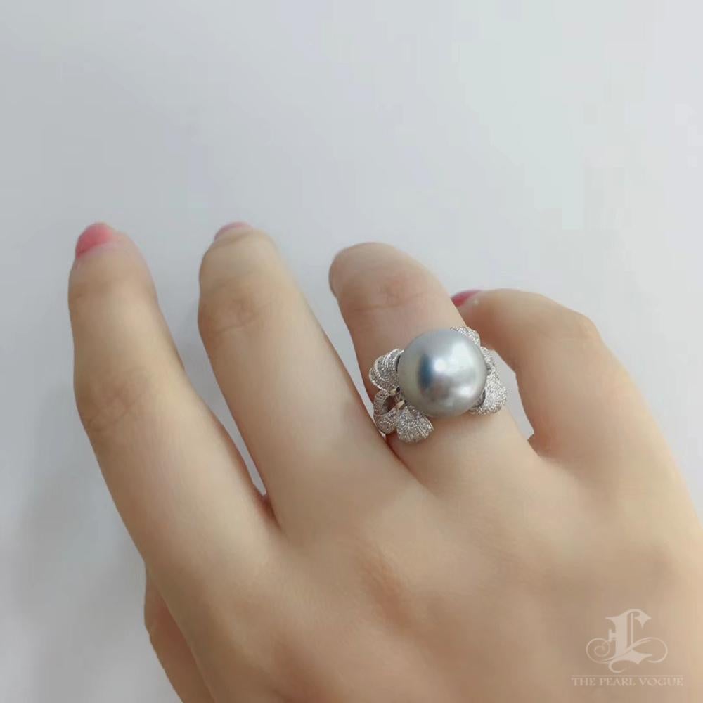 Uncut 【Crown Radiance】Ribbon Leaf Aurora Tahitian Pearl & Diamond Ring For Sale