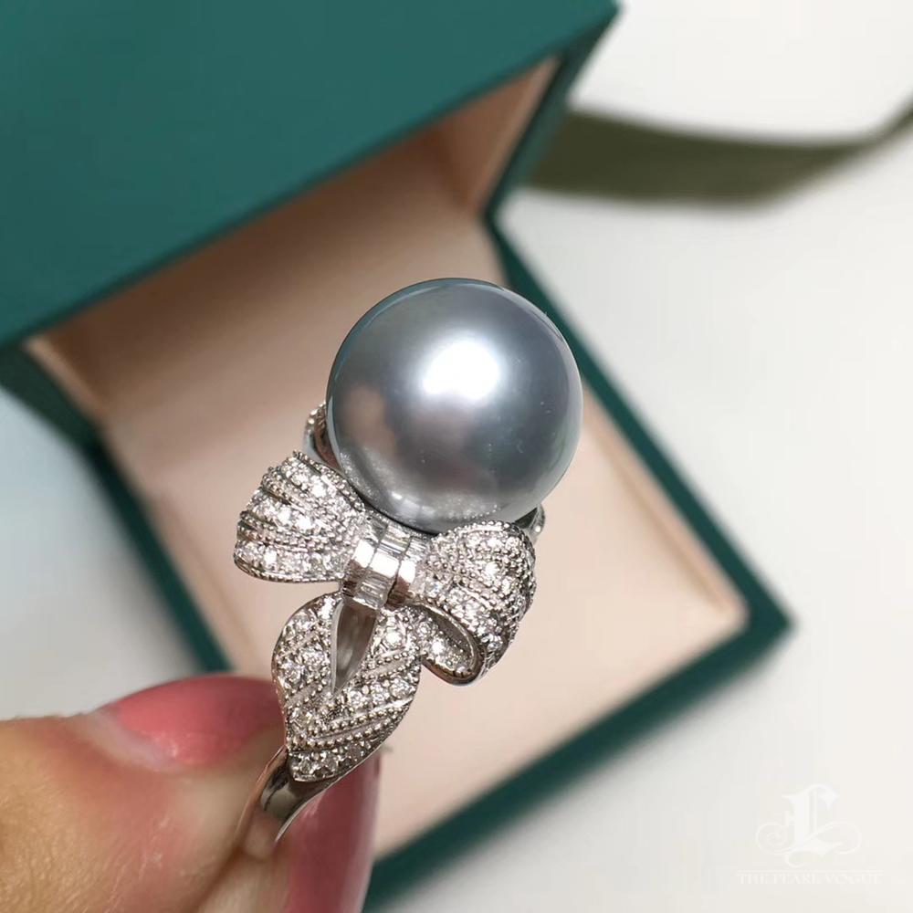 【Crown Radiance】Ribbon Leaf Aurora Tahitian Pearl & Diamond Ring For Sale 1